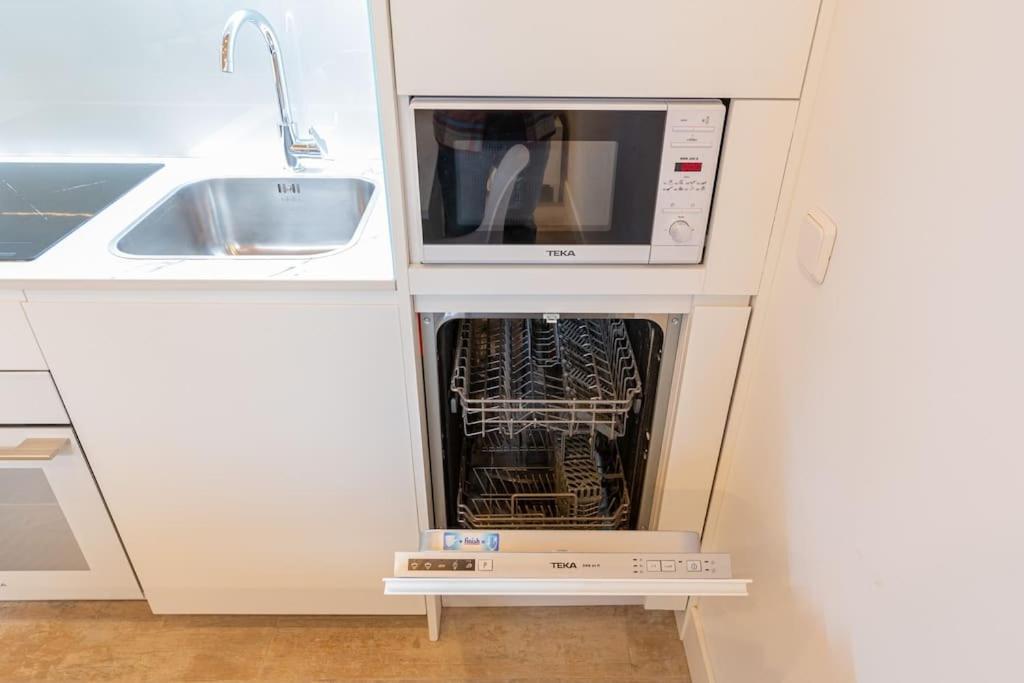 Amplio Apto A 300M De Retiro マドリード エクステリア 写真
